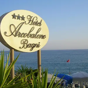 Bagni Arcobaleno 3* Deiva Marina